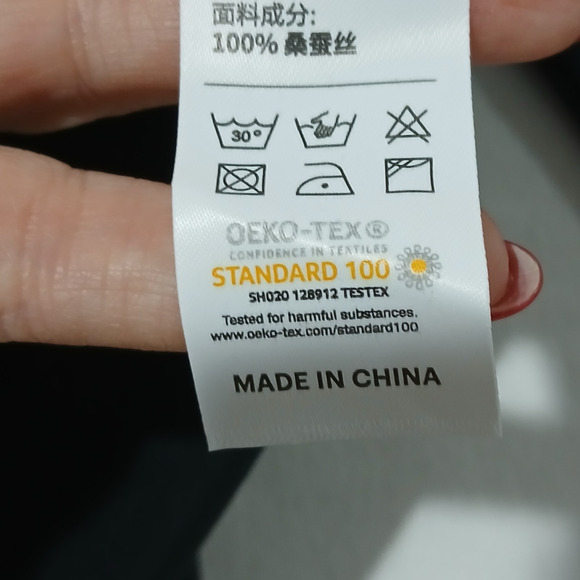 Lilysilk Shirt Womens 4 Black Mulberry Silk Tailored Button Front Blouse NWT - Picture 10 of 16